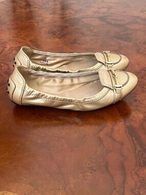TOD'S Gold Patent Leather Scrunch Ballet Flats Size 36.5/6